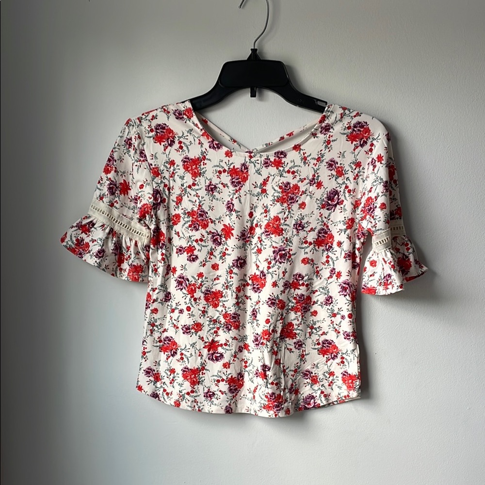 Floral Ruffle Sleeve Top